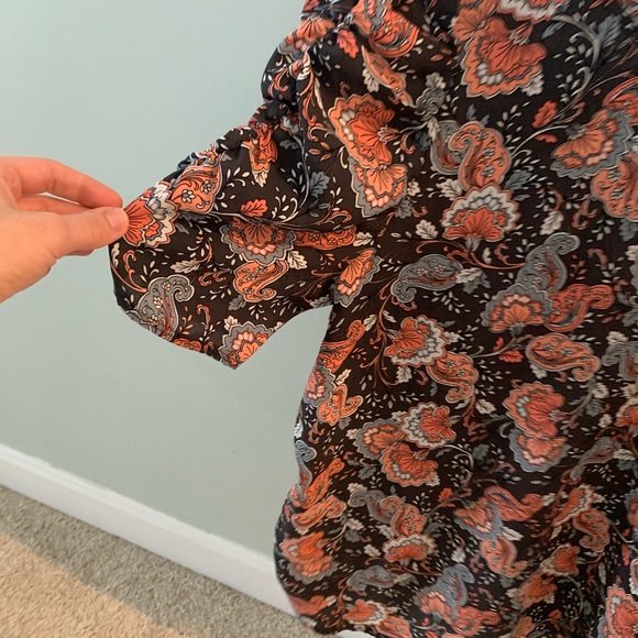 Pretty Paisley/Floral Blouse from LOFT - Picture 2 of 5